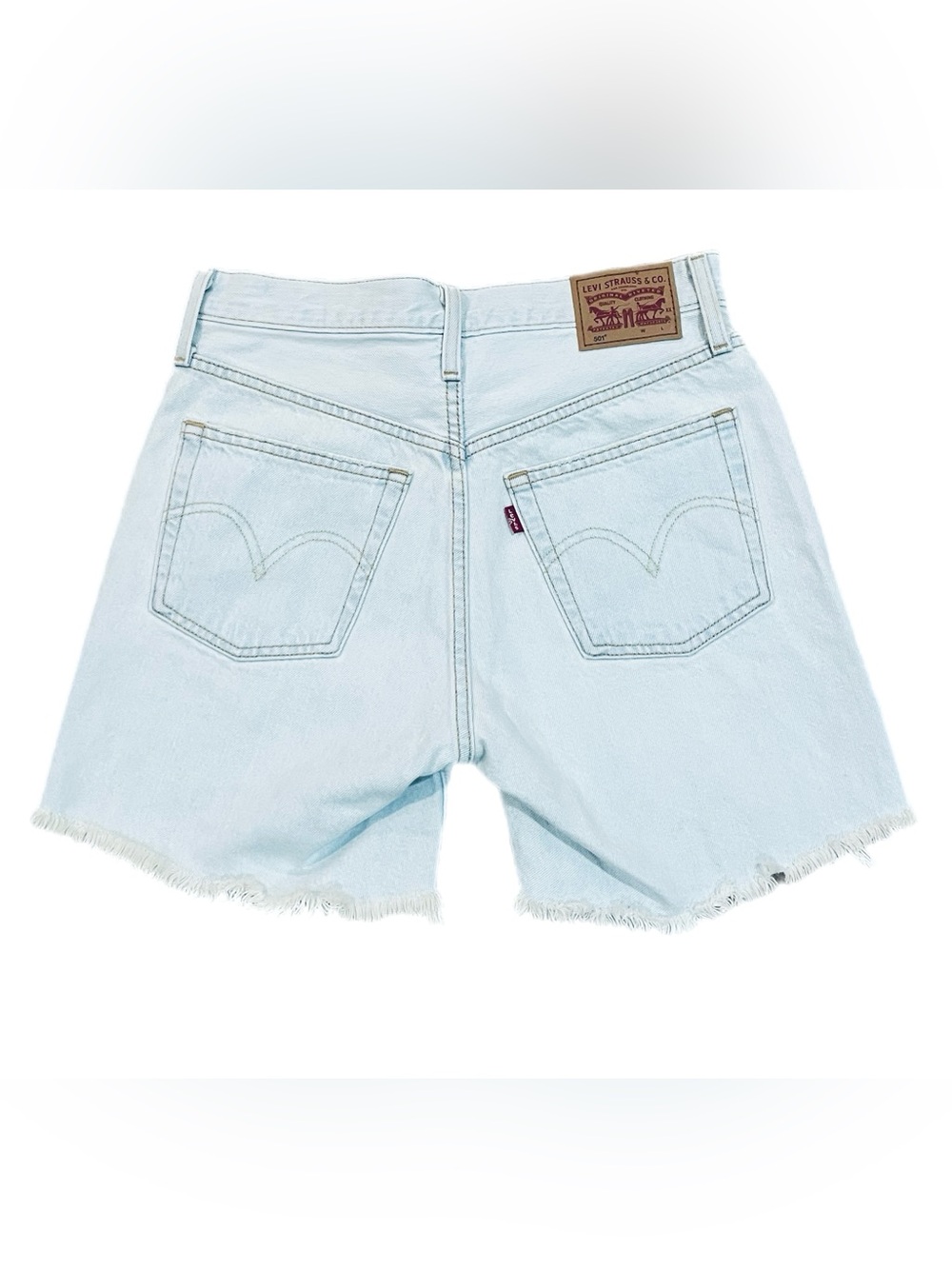 Levi’s 501 Jean Shorts Light Wash High Wasted Distressed Raw Hem W27 NWOT